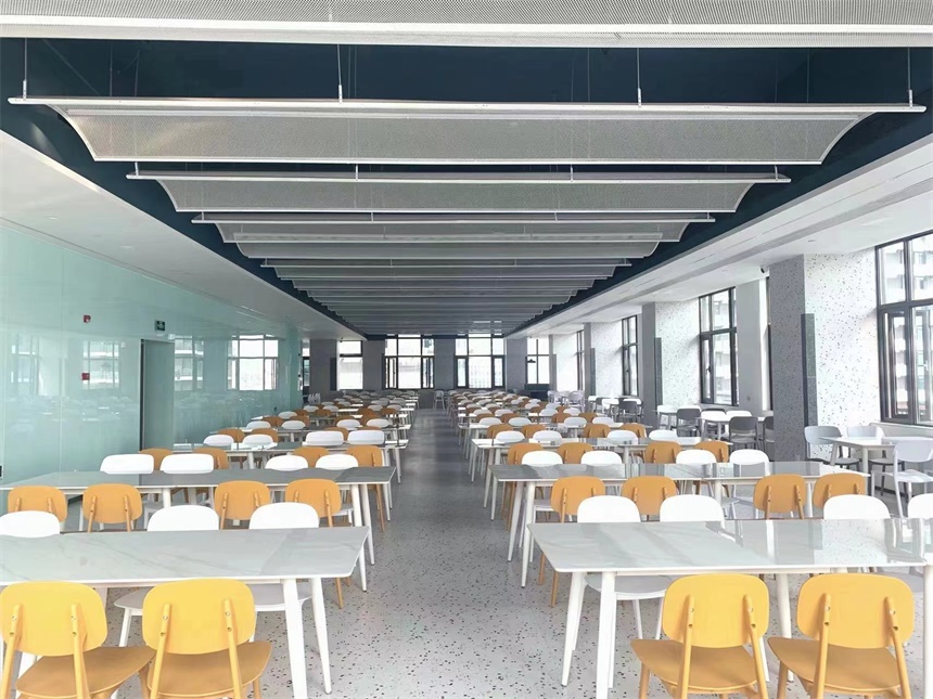 選擇食堂家具廠家時需要關(guān)注哪些因素？常見采購參考要點